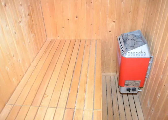 Wale - 3-3km From The Sea By Interhome Feriehus