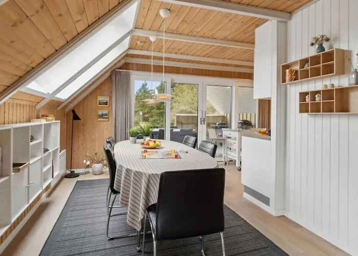 Wale - 3-3km From The Sea By Interhome Feriehus *